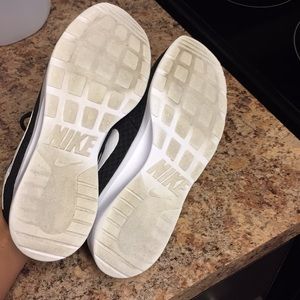 Nike Shoes - Black Nike Tanjun Sneaker Nike Shoes - Black Nike Tanjun Sneaker